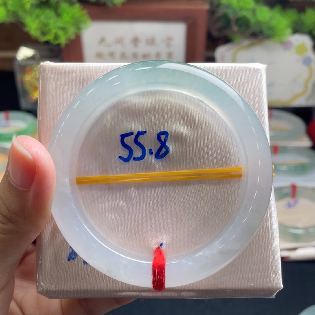 蓉***々翡翠未镶嵌手镯56正圈 分单1