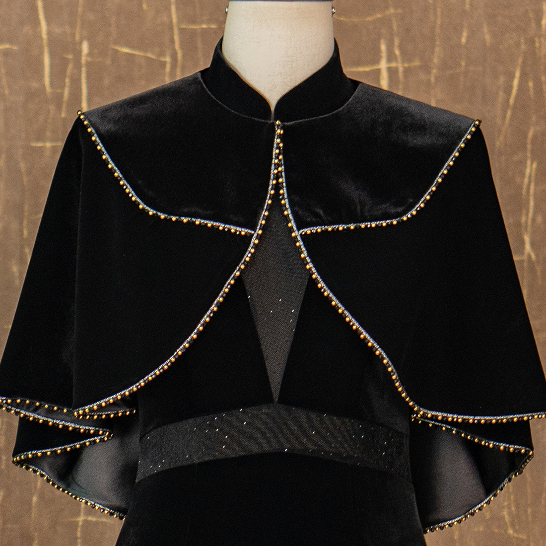 云肩丝绒披肩-(隆佳秀走秀旗袍112150）