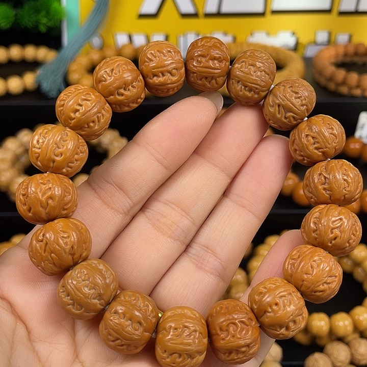 齿***痕手串猴头核桃猴头