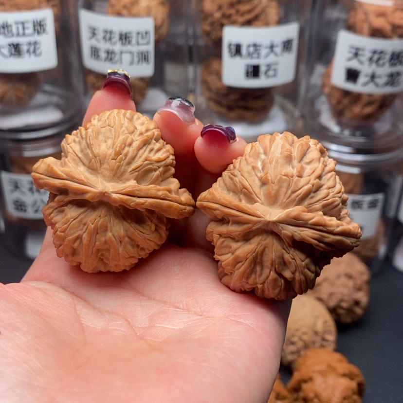 【闪购商品】吊坠文玩核桃白狮子40