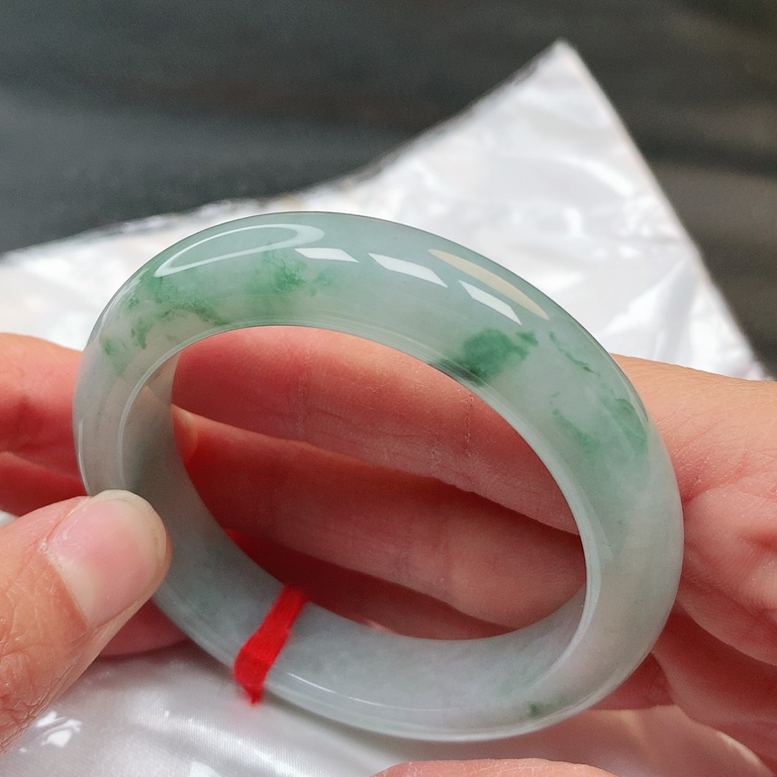 翡翠手镯未镶嵌84号