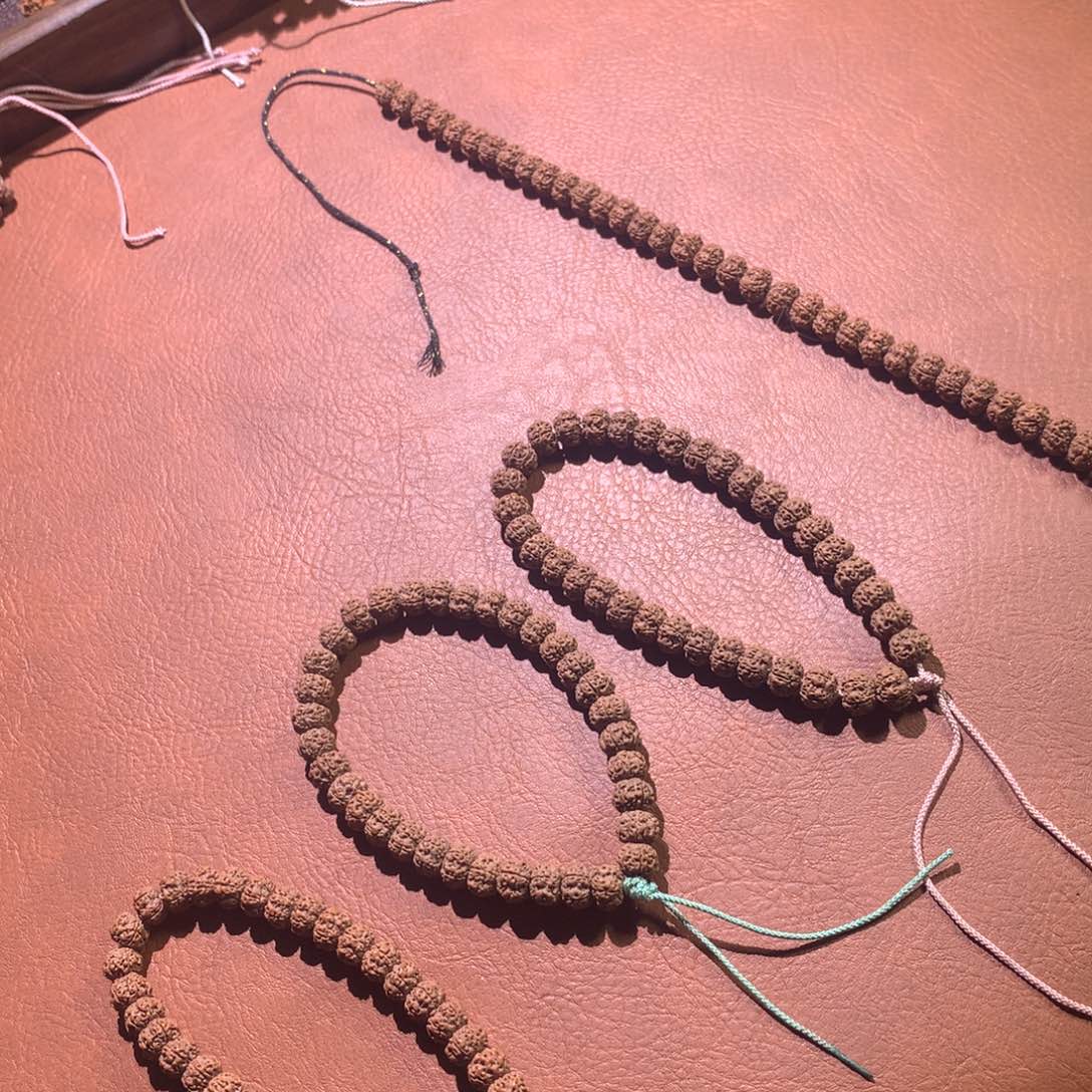 金刚菩提吊坠平细手持10*4