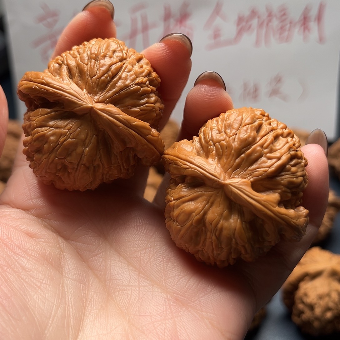 顺***砖核桃42尺寸白狮子