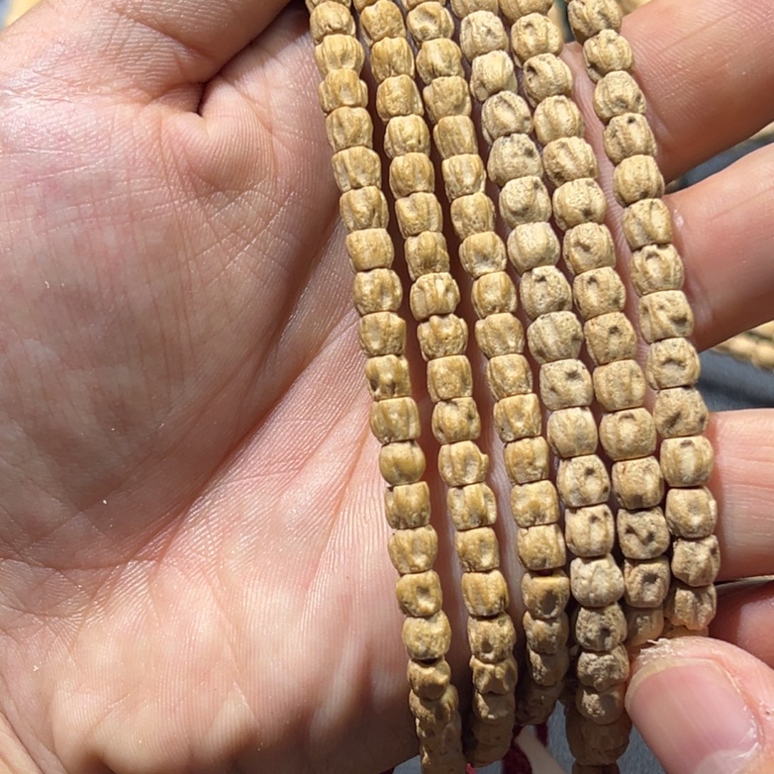 吊坠柏香籽/百香籽玉罗刹