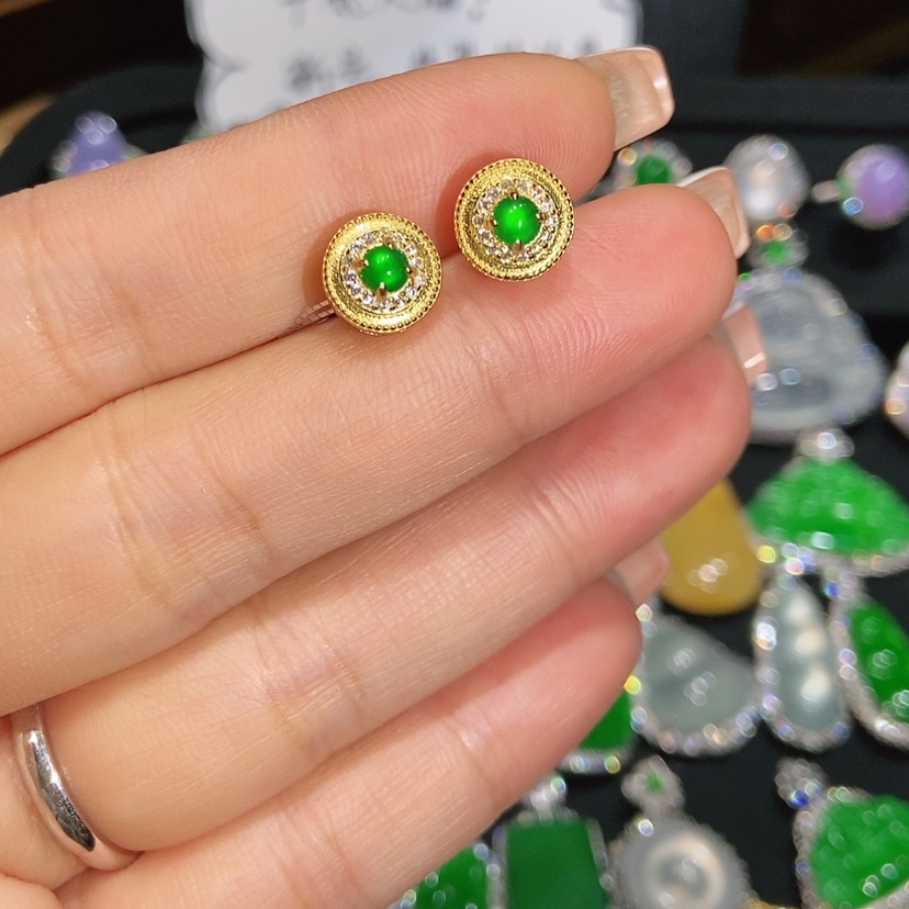 【闪购商品】翡翠耳饰未镶嵌天然翡翠