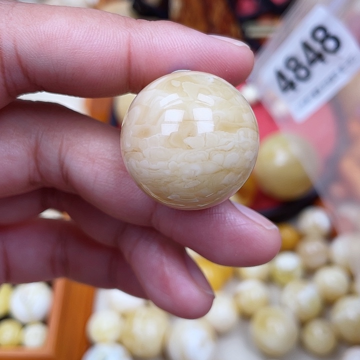 蜜蜡未镶嵌珠宝奇石粉25.6虎皮