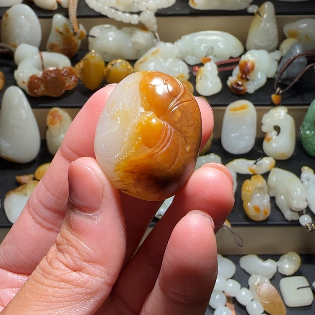 和田玉颈饰未镶嵌宝*宝