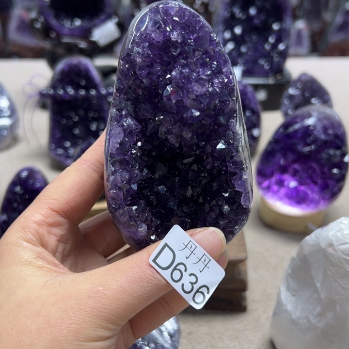 水晶大型摆件（非配饰）未镶嵌