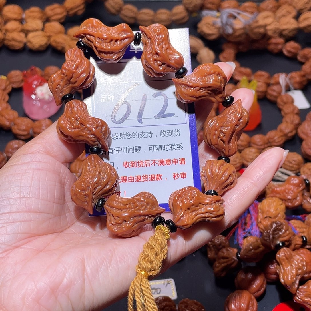 拼***持612秋子异形粗筋报喜鸟18