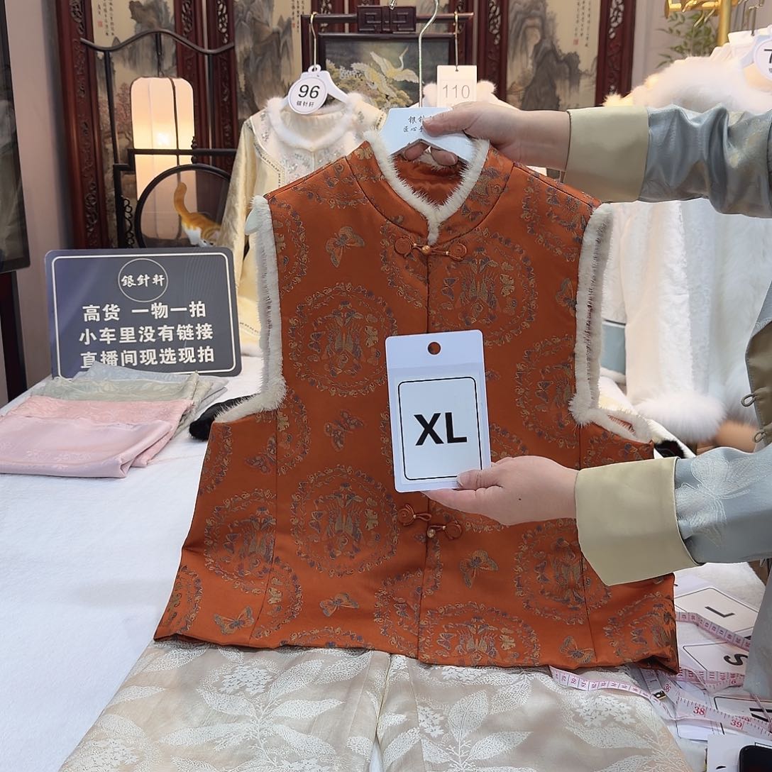 j***7非遗传承人的精神风貌与