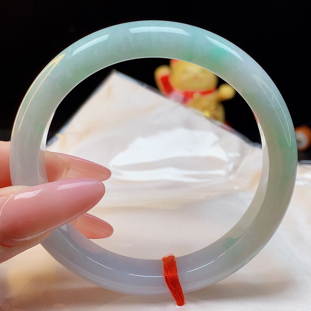 翡翠手镯未镶嵌天然翡翠5142