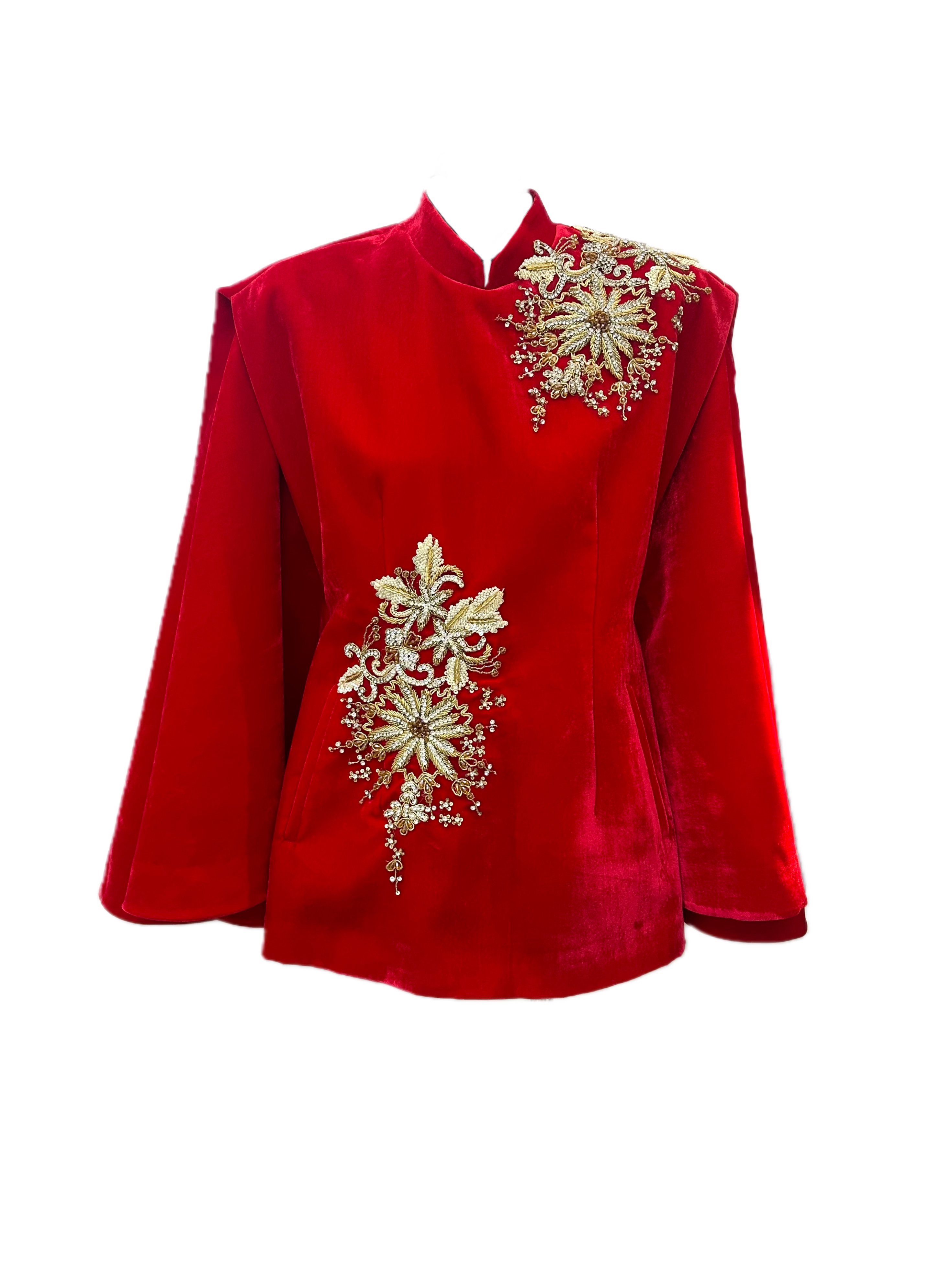 娇娇“du家”联名款JOJOx JUNYANG赤色流霞红丝绒斗篷外套