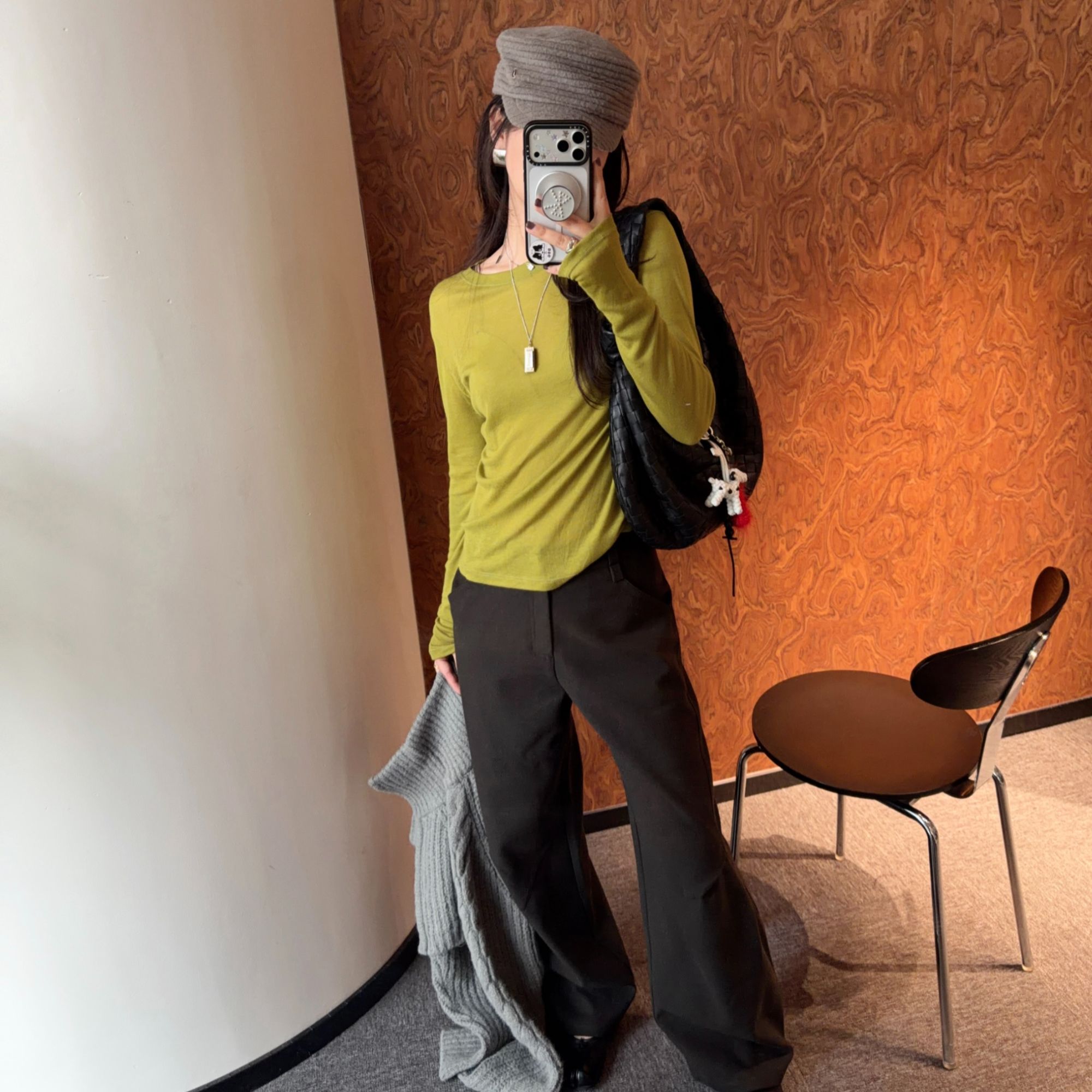 韩代 完美剪裁视觉收腰圆领长袖打底（No退）