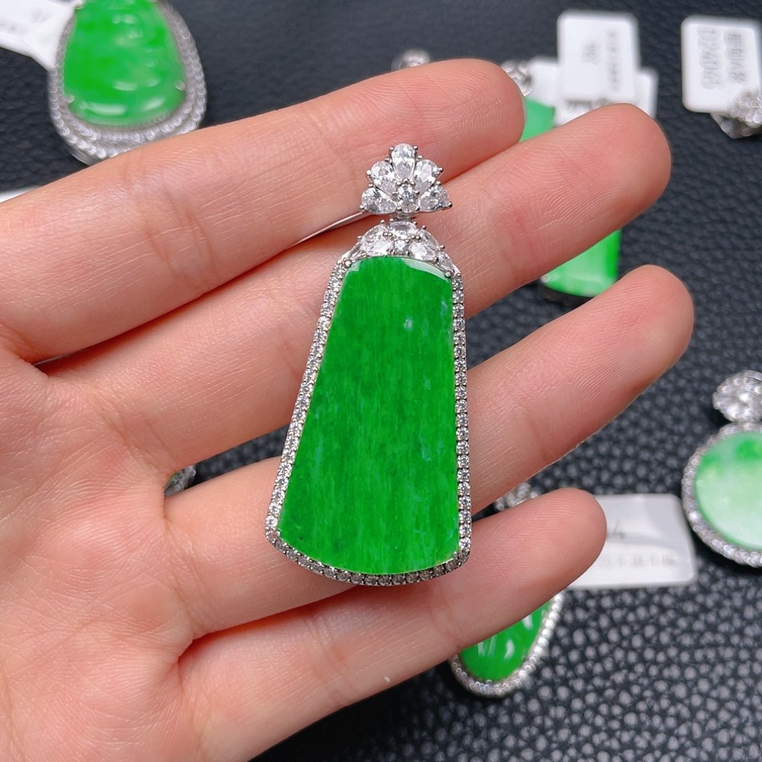 【闪购商品】翡翠吊坠(不含链)银S925镶嵌