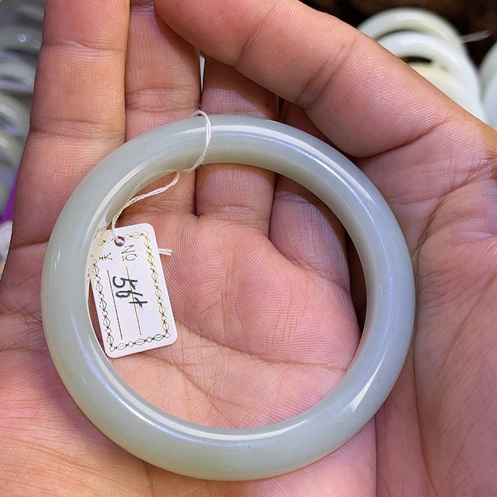 【闪购商品】和田玉手镯未镶嵌