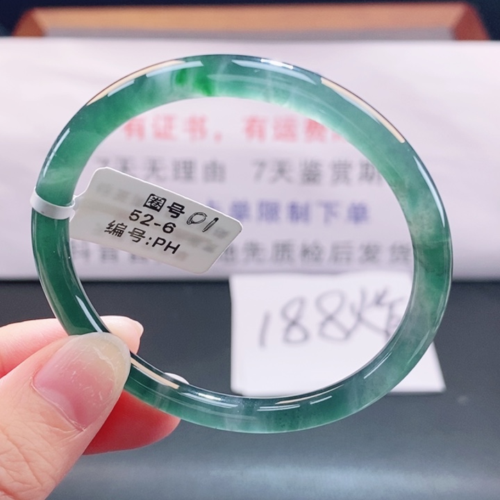 翡翠未镶嵌手镯翡翠手镯49