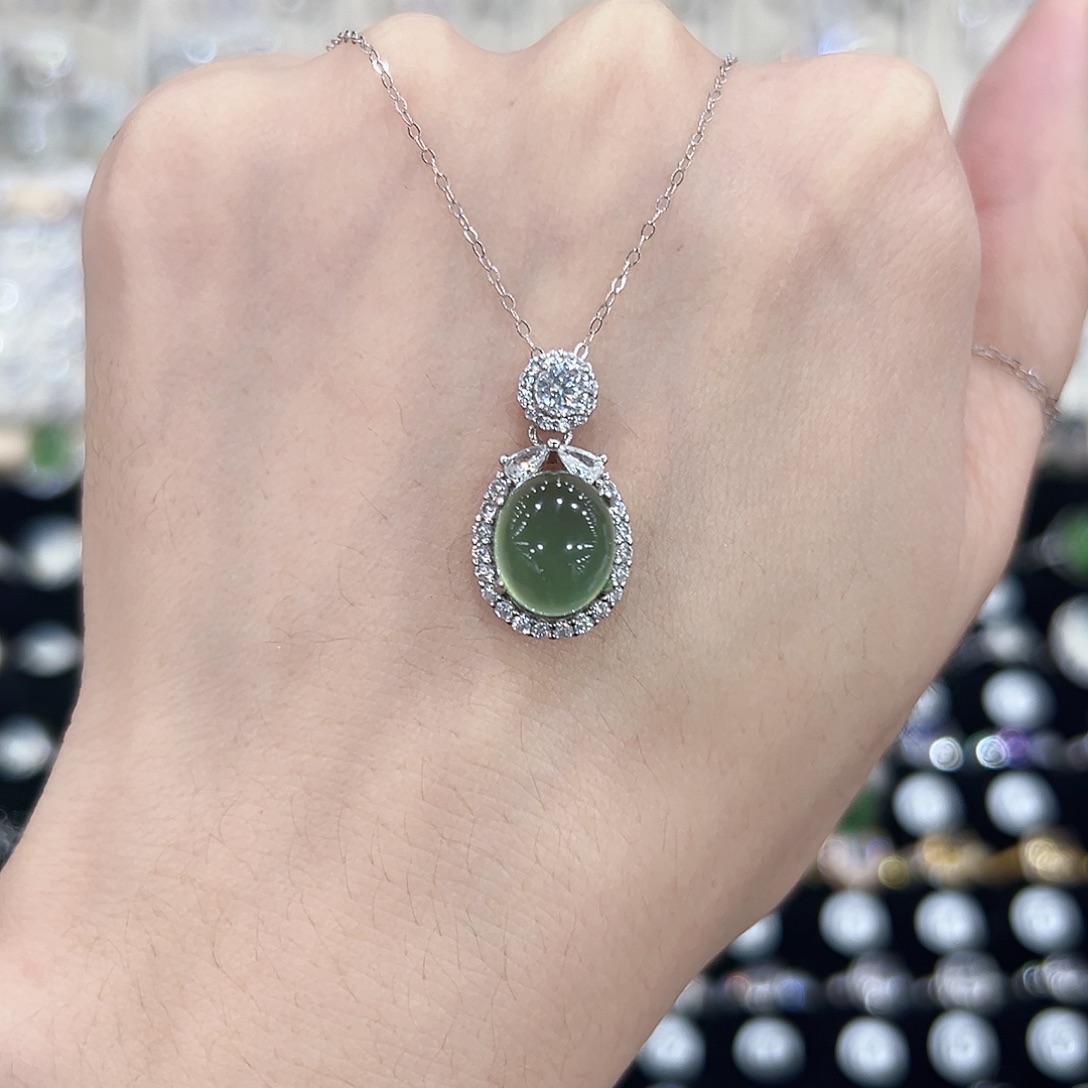 ****洋岫玉银S925镶嵌吊坠(赠链)