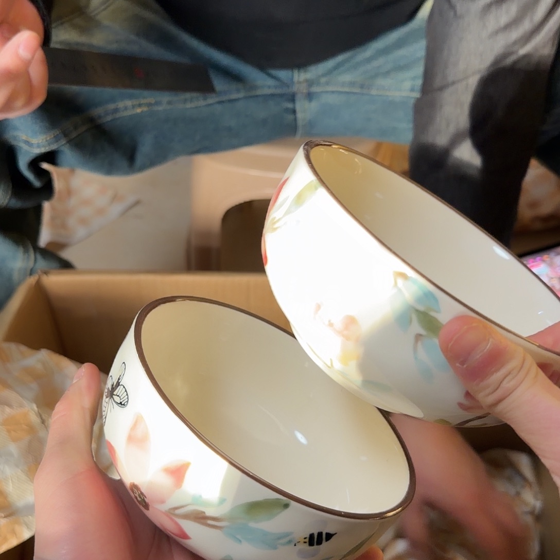 陶瓷微瑕微瑕，满15飞，感谢姐姐支持