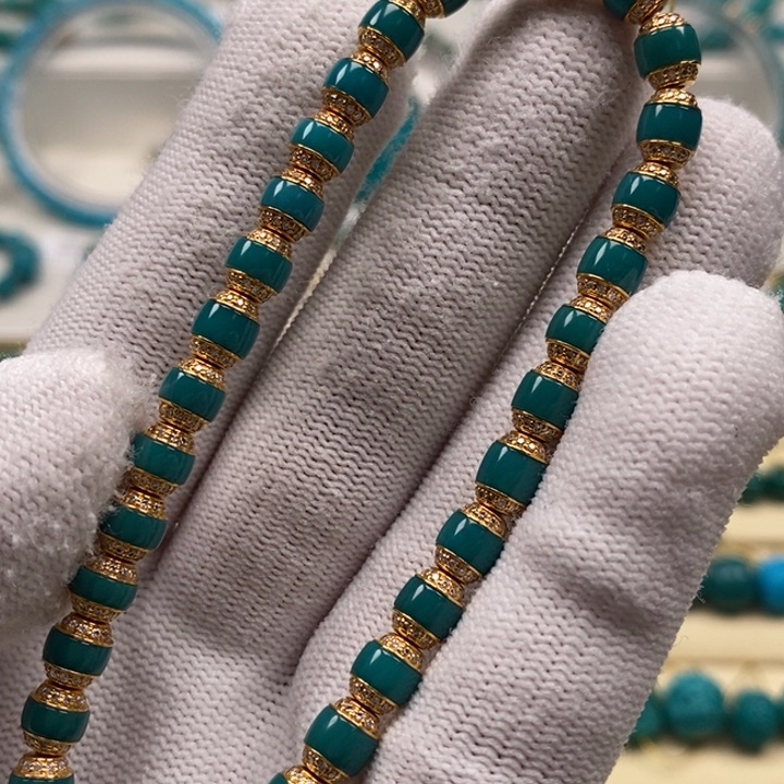 绿松石珠宝奇石18K金镶嵌