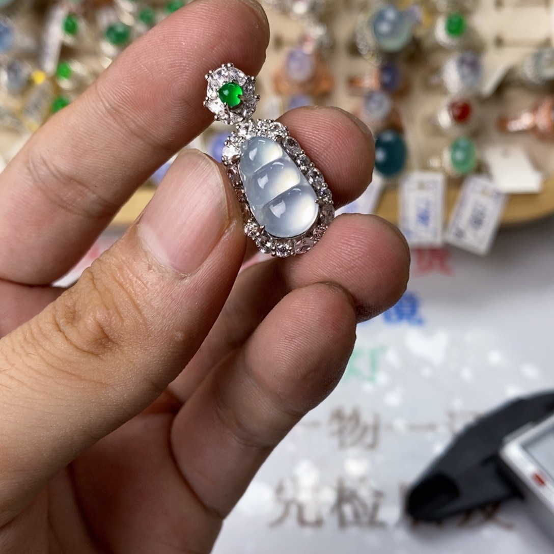 翡翠戒指银S925镶嵌天然缅甸翡翠a货