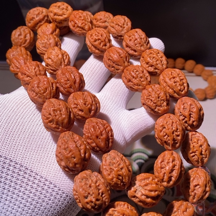 文玩核桃手串……45