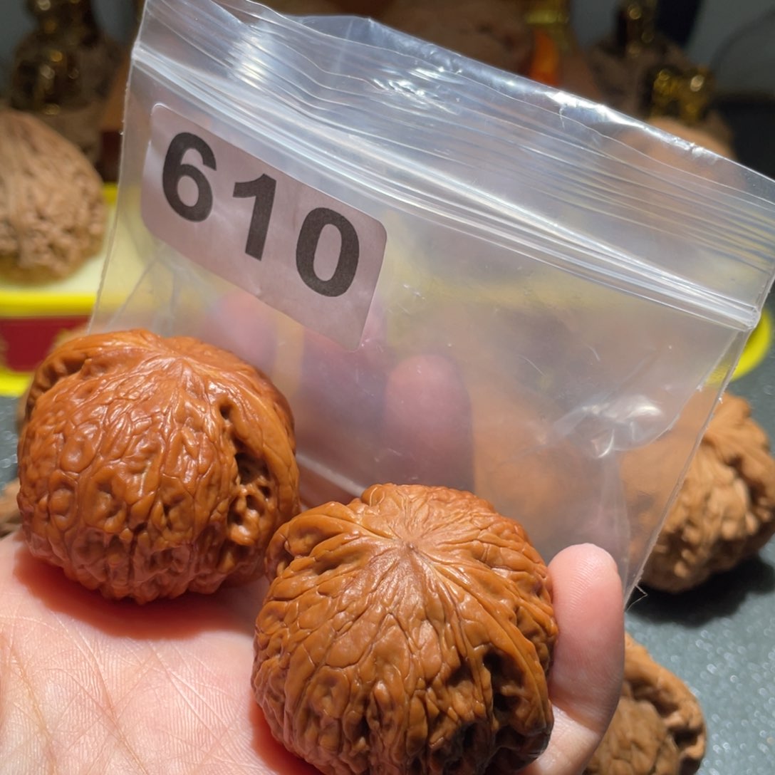 文玩核桃把件随***夜铁锤