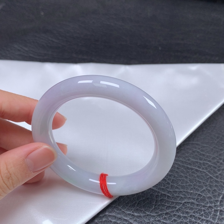 翡翠未镶嵌手镯（圆镯）