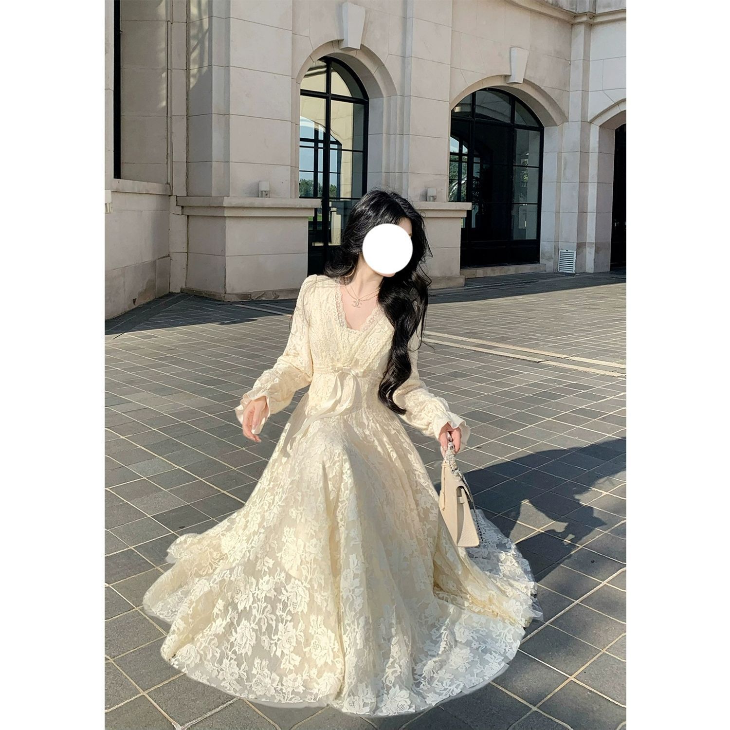 迷迭花园 法式纯欲v领蕾丝加绒连衣裙收腰千金风蓬蓬裙