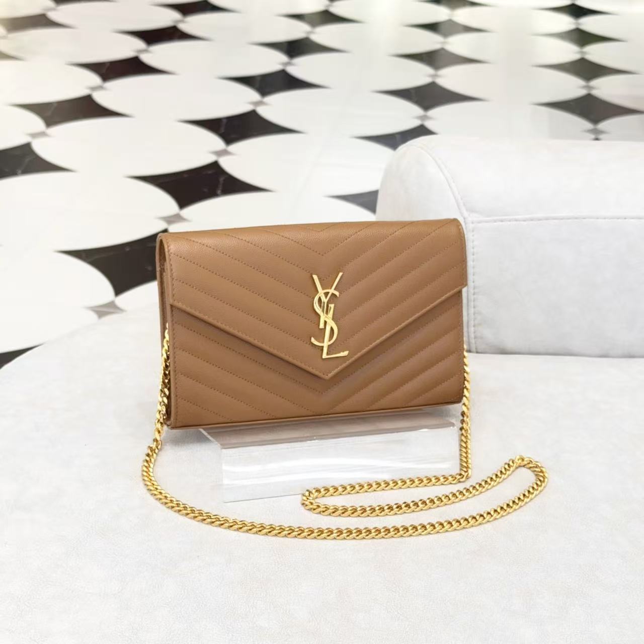 95新 YSL/圣罗兰 GGS信封中号棕色金扣荔枝牛皮单肩包39136189