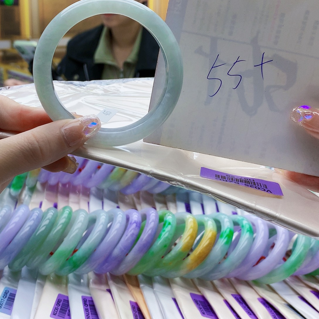 翡翠未镶嵌手镯bhn