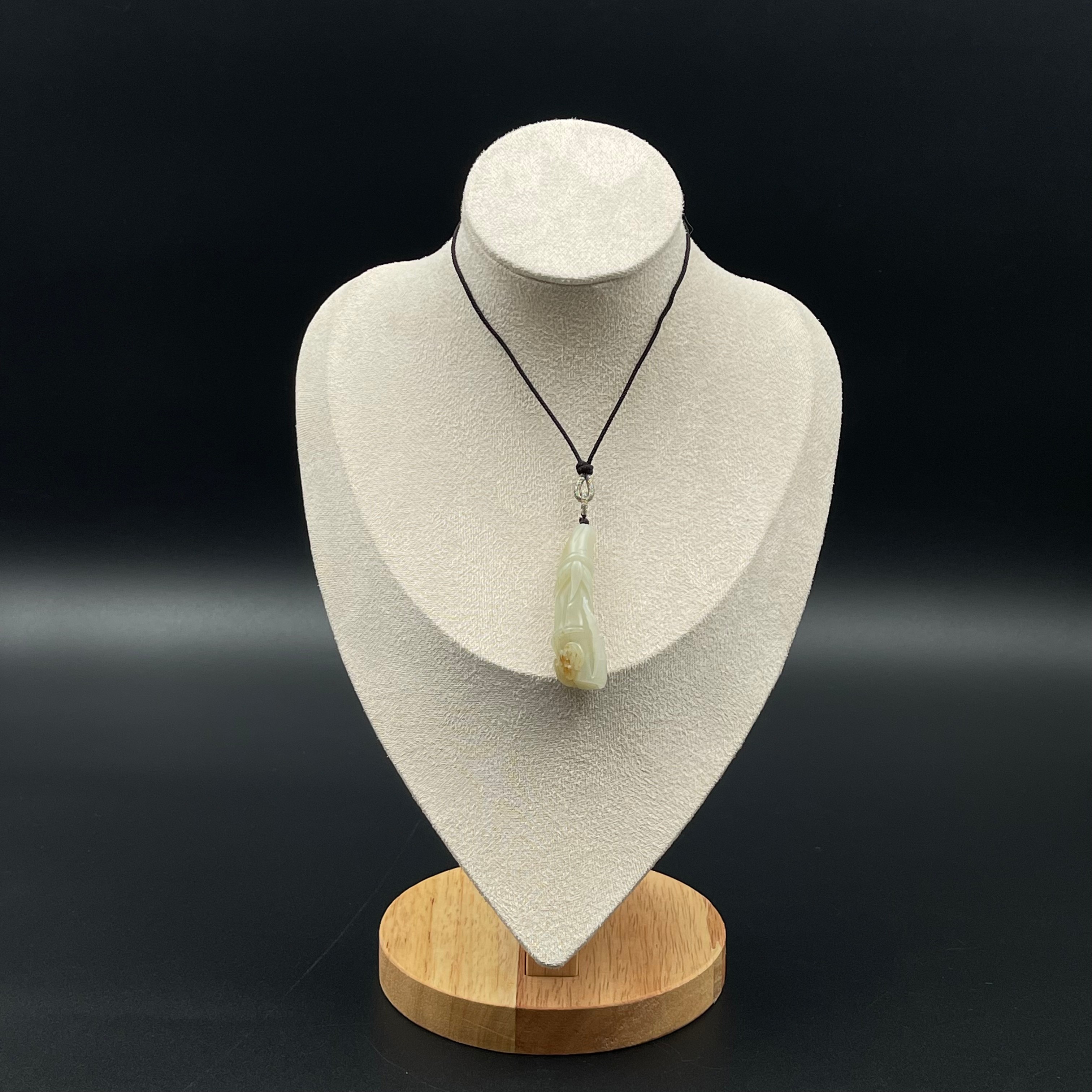 LOT.12和田玉籽儿料节节高升挂件/589605