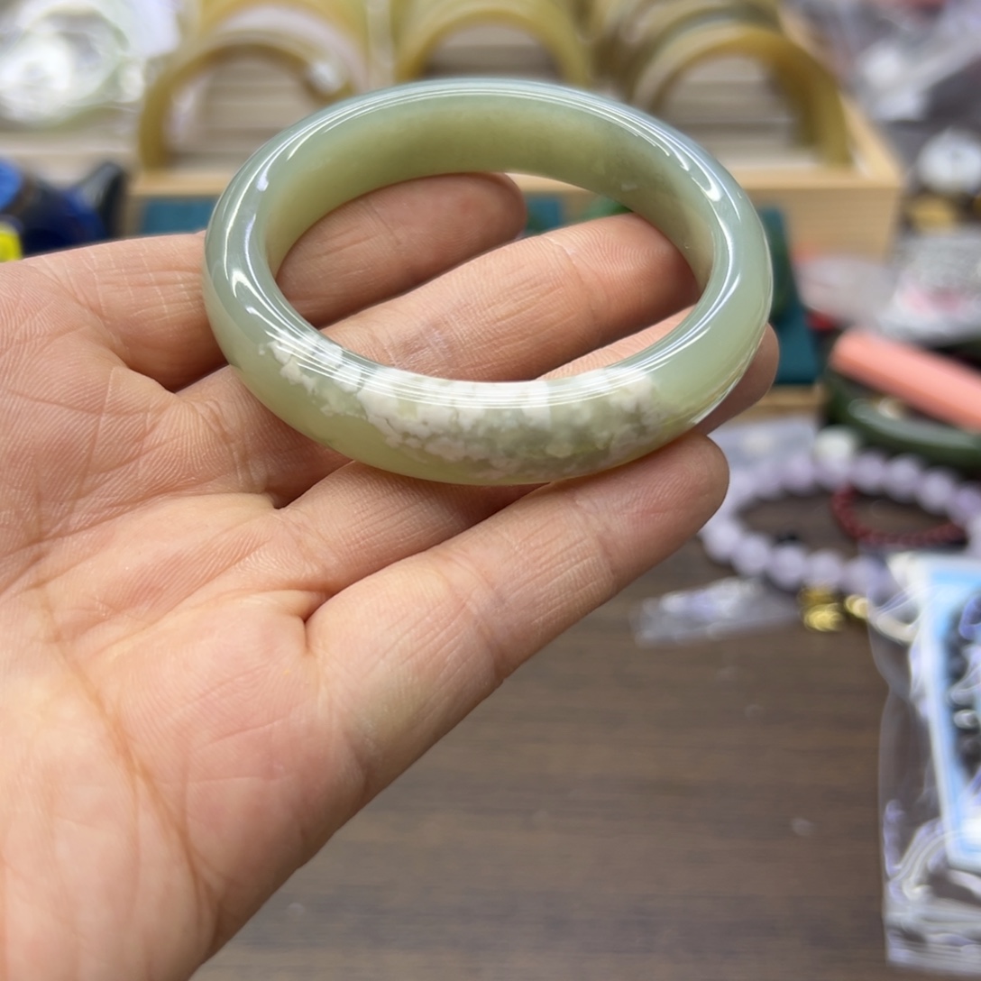 和田玉未镶嵌手镯50.6圈围317