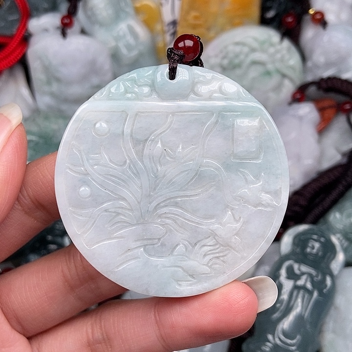 颈饰未镶嵌翡翠翡翠