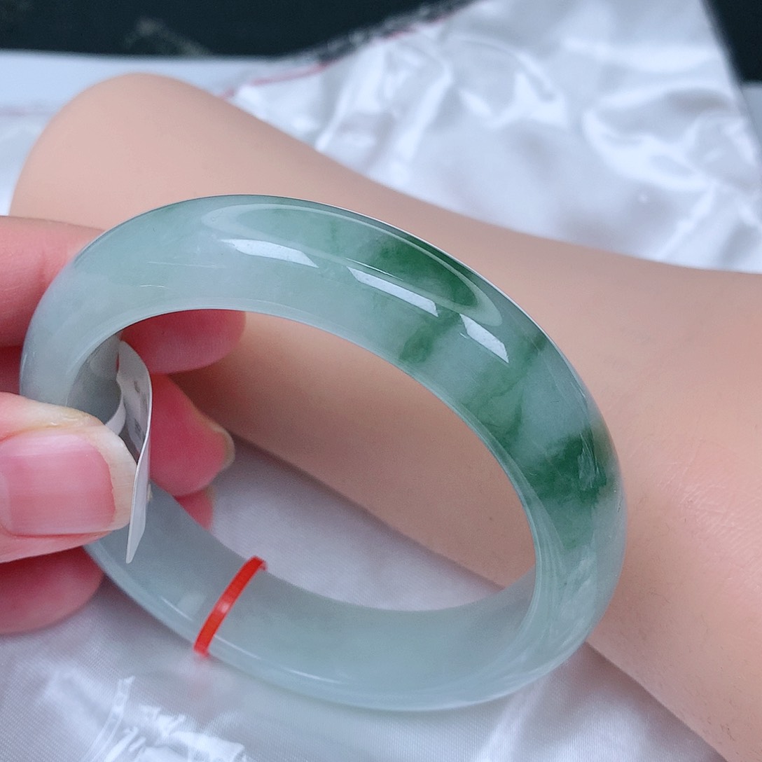 【闪购商品】翡翠手镯未镶嵌，55