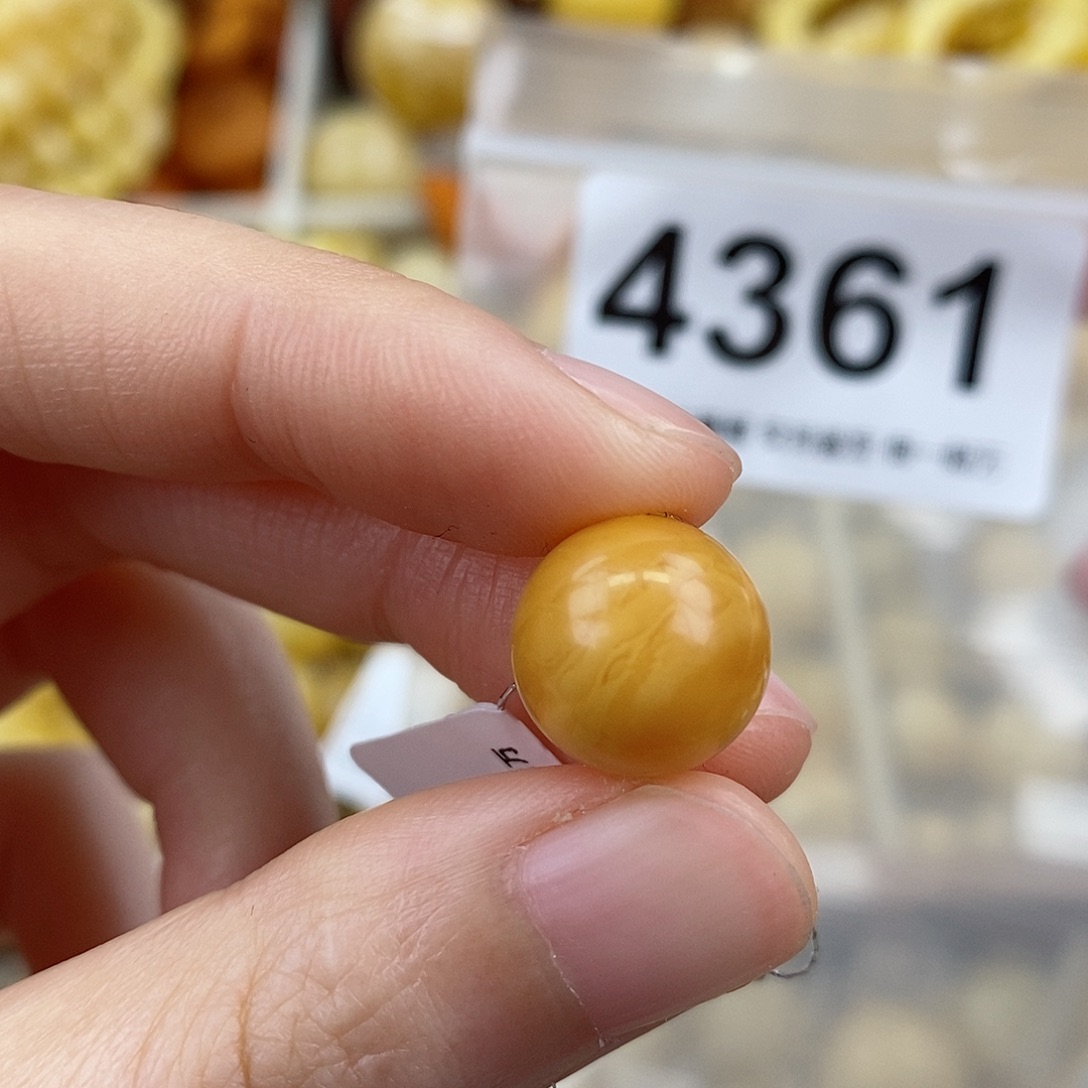 蜜蜡未镶嵌珠宝奇石12.6