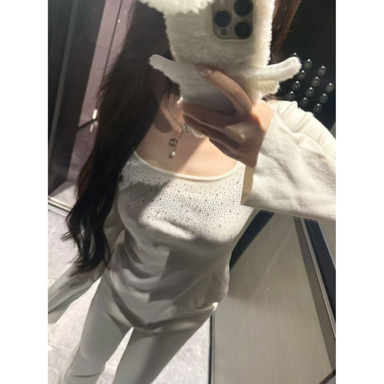 【Meng服饰】秋冬韩系慵懒风U领烫钻针织打底衫女