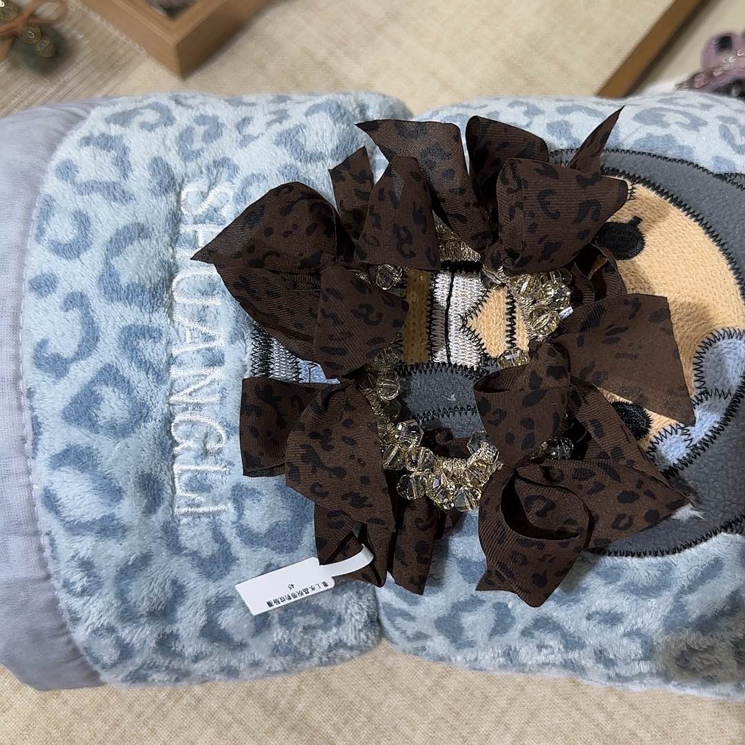 皮质铁合金夹子78