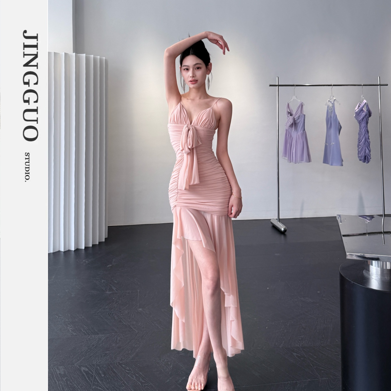 【JINGGUO轻奢】小众设计法式浪漫度假风修身显瘦吊带连衣裙7385