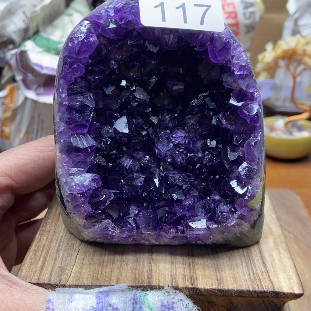 紫晶天然水晶摆件未镶嵌