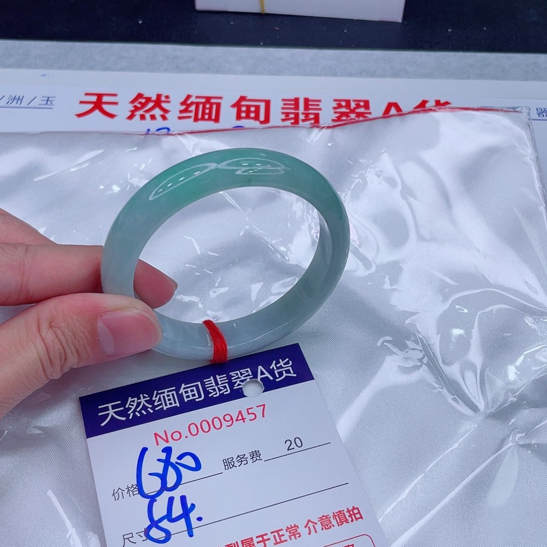 翡翠未镶嵌手镯666666