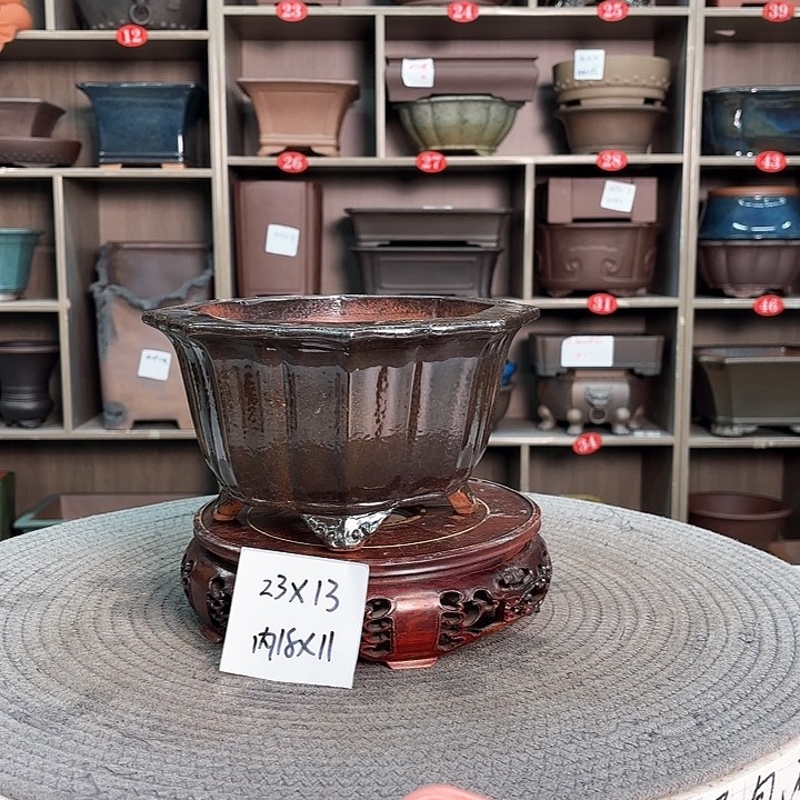 紫砂花盆紫砂的味道很好