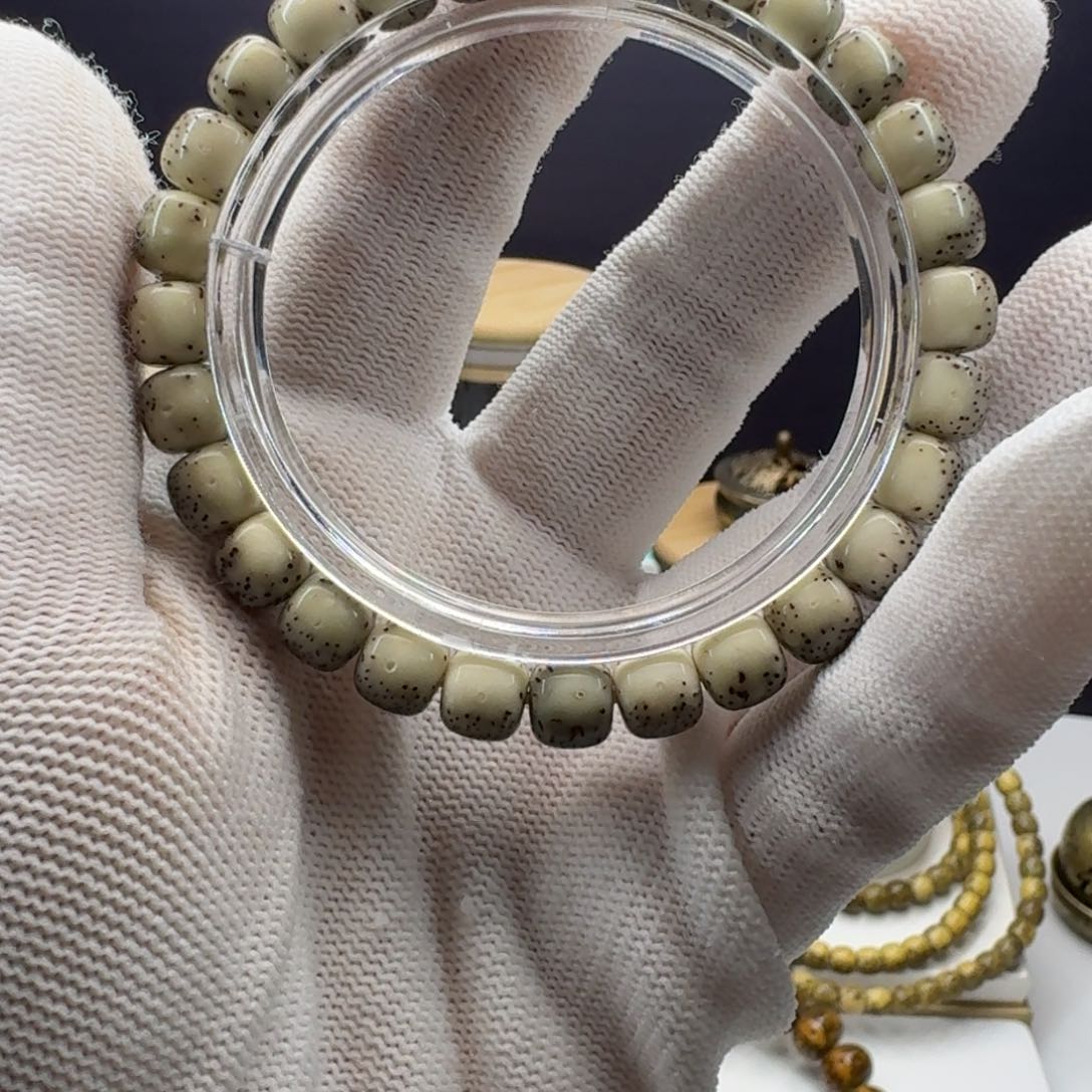 星月菩提手串8*7河豚