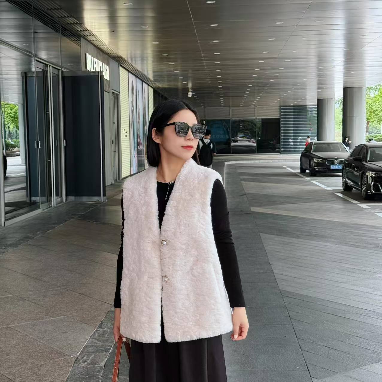 中长款女法式百搭气质V领毛绒荷叶边马夹秋冬无袖（1号）