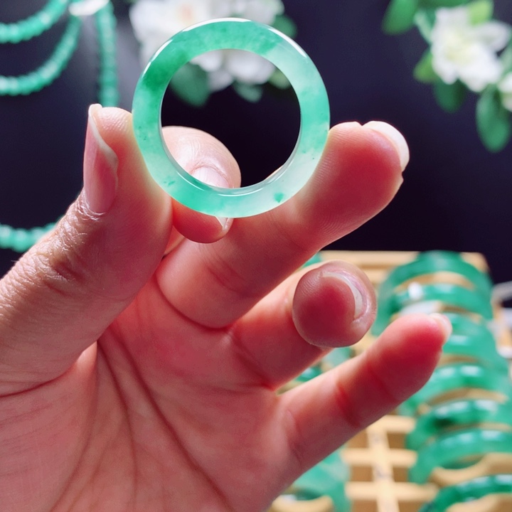 石英质玉戒圈未镶嵌