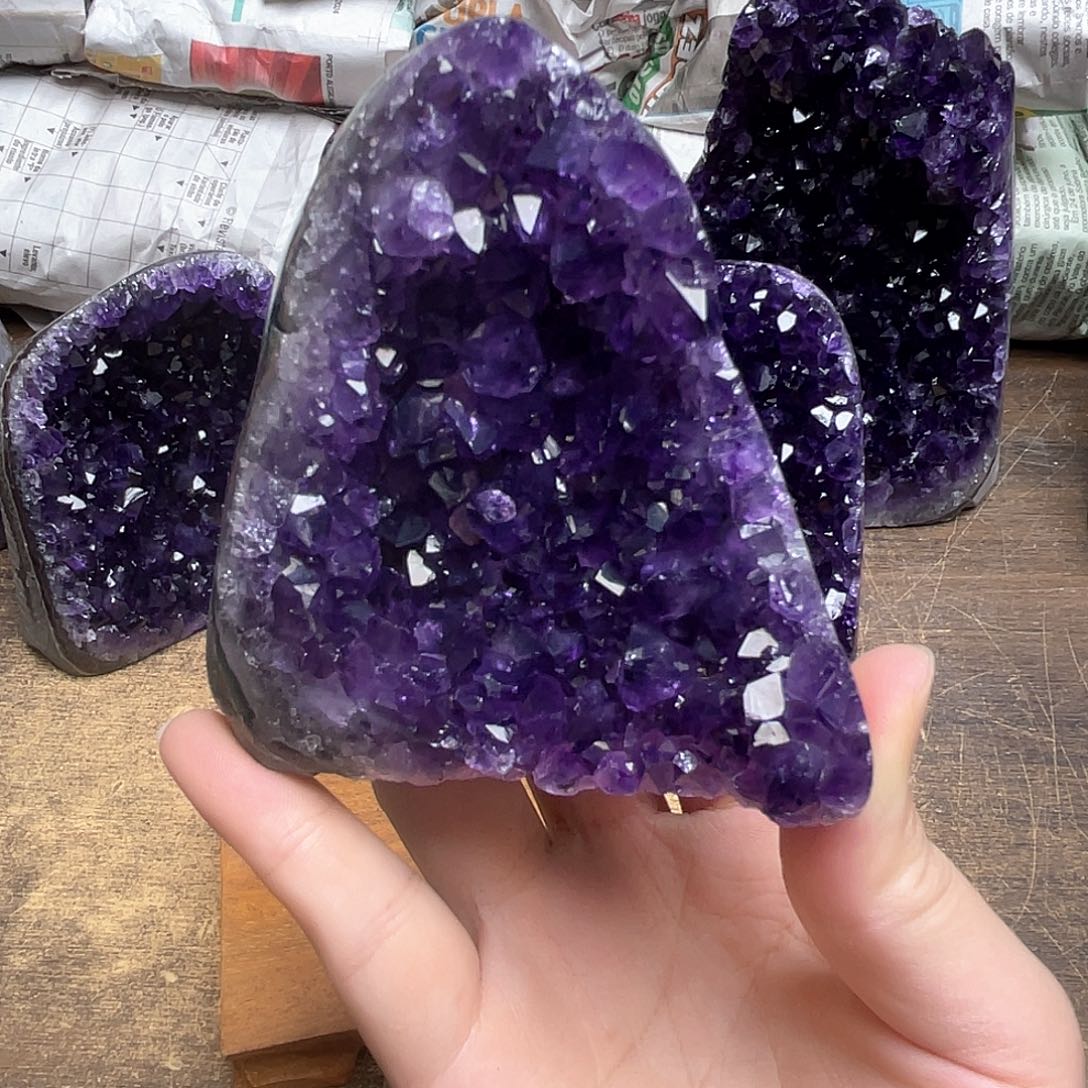 未镶嵌紫晶大型摆件（非配饰）