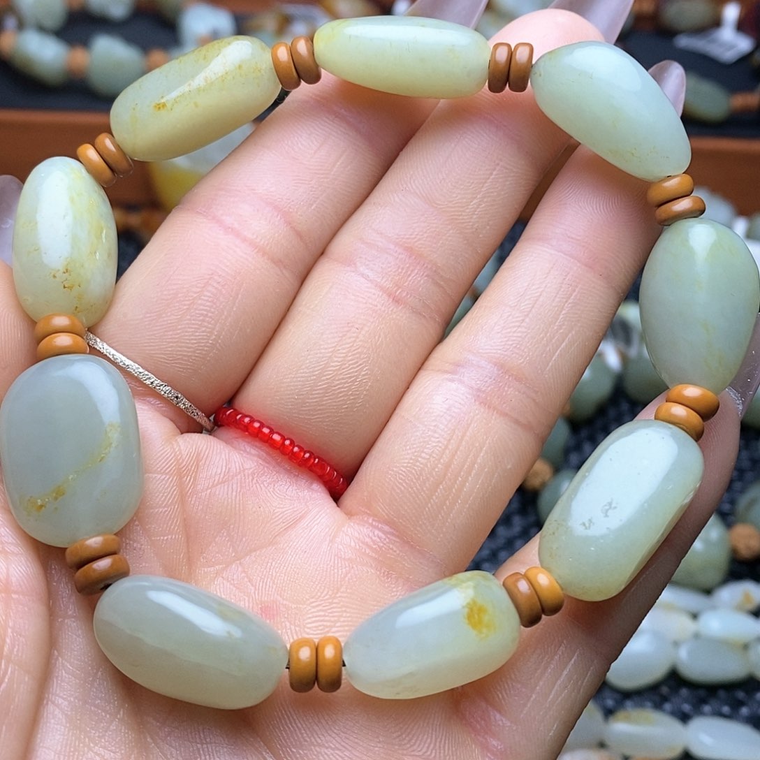 和田玉手链未镶嵌