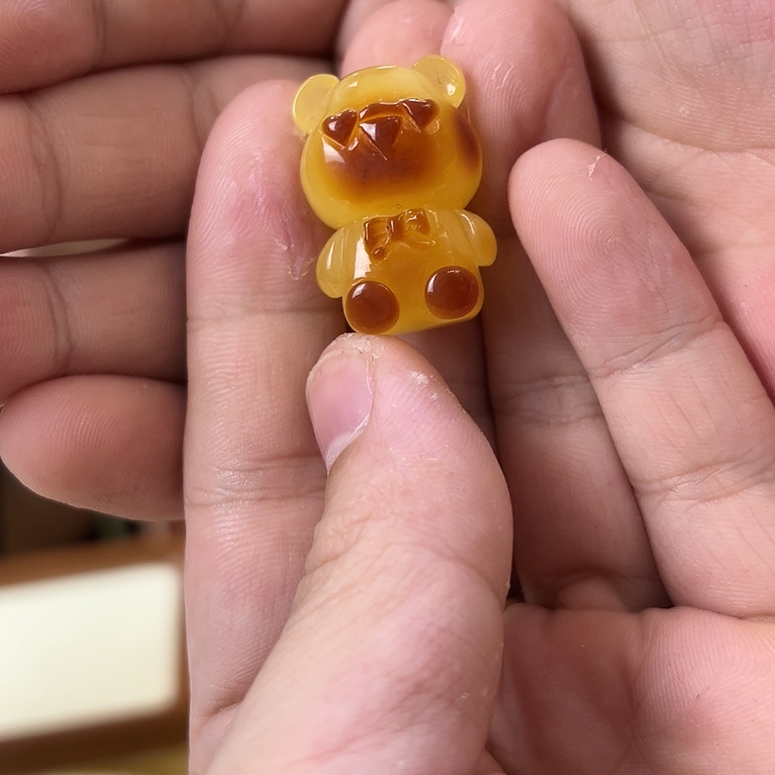 琥珀珠宝奇石未镶嵌