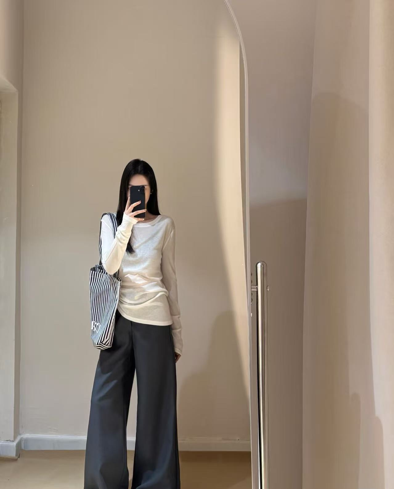 抖音号：乐美服饰直播间春秋时尚女装
