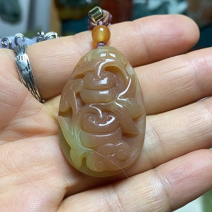 吊坠(赠链)未镶嵌翡翠