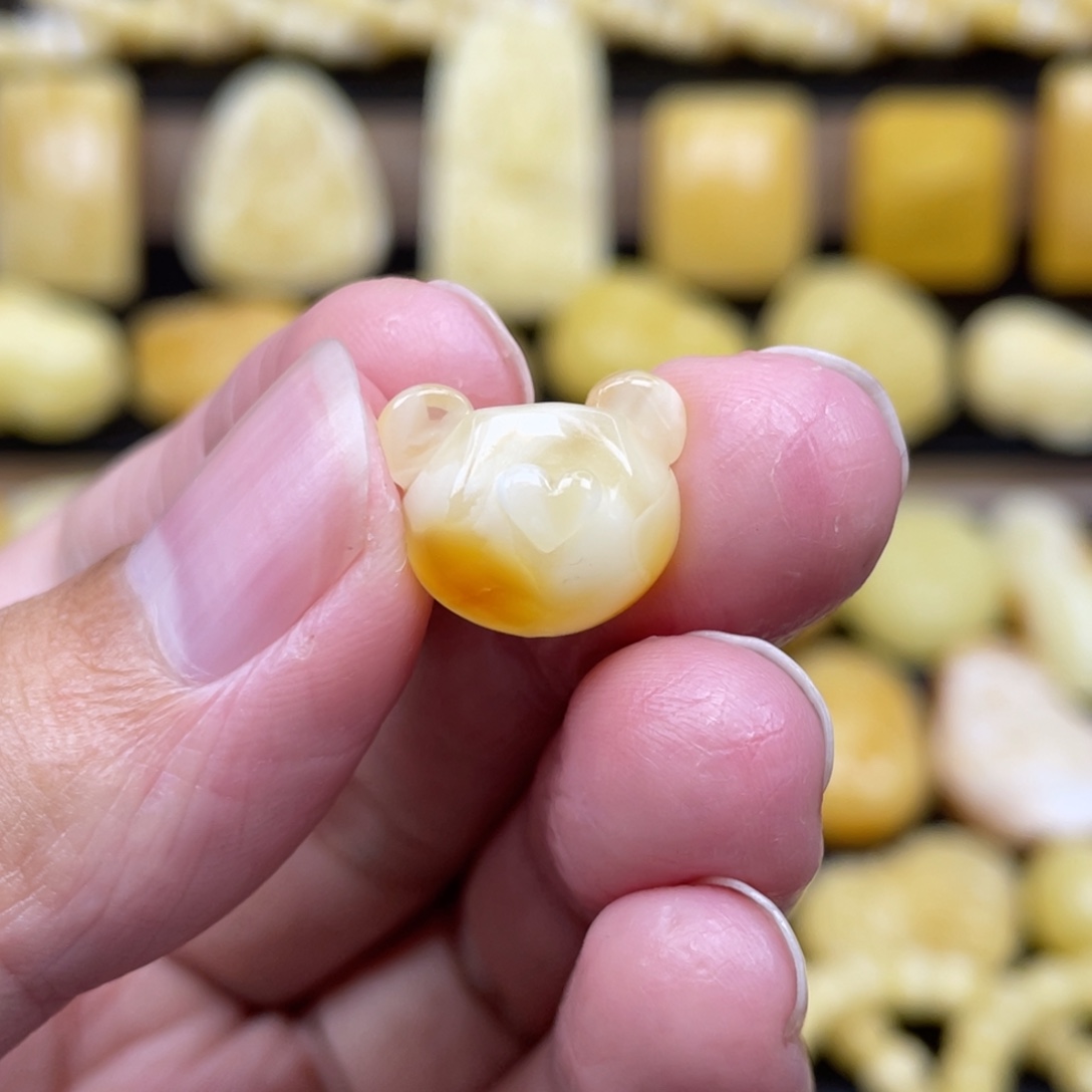 琥珀未镶嵌裸石琥珀蜜蜡